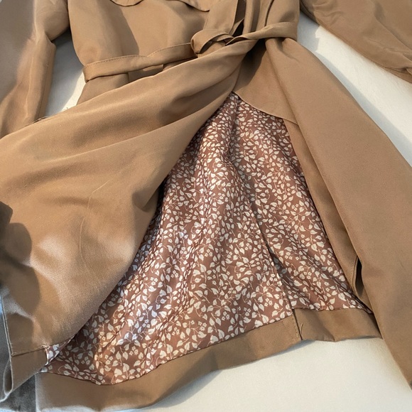 H&M trench coat - Picture 2 of 6